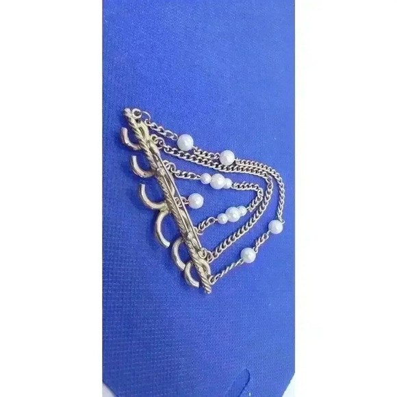 Vintage Brooch Gold Faux Pearl Long Bar Dangle Chain Waterfall 70s 80s - Picture 7 of 9